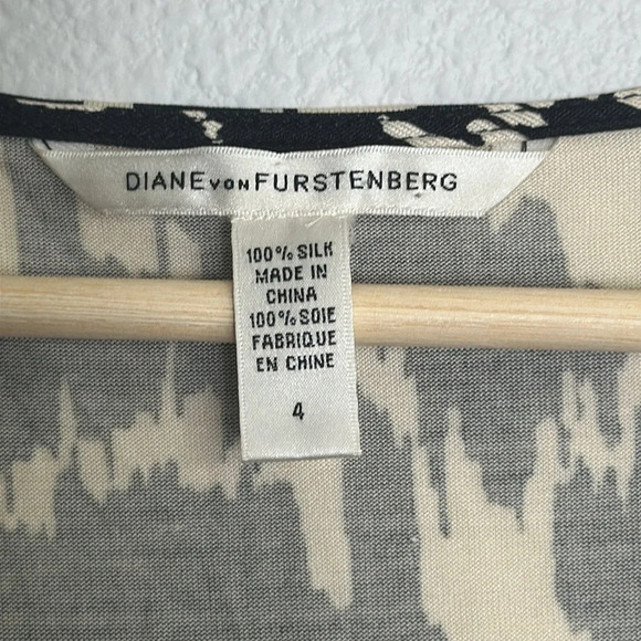 Diane Von Furstenburg Capela 100% Silk Black Cream Sheath Dress Womens Size 4 - Picture 5 of 11